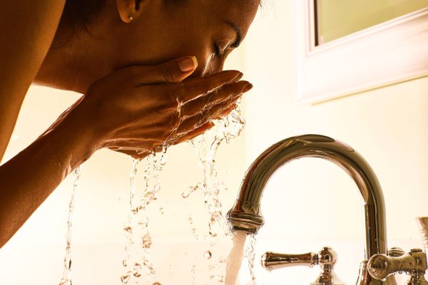 lavar-o-rosto-1510863194240_v2_4x3 lavar-o-rosto-1510863194240_v2_4x3